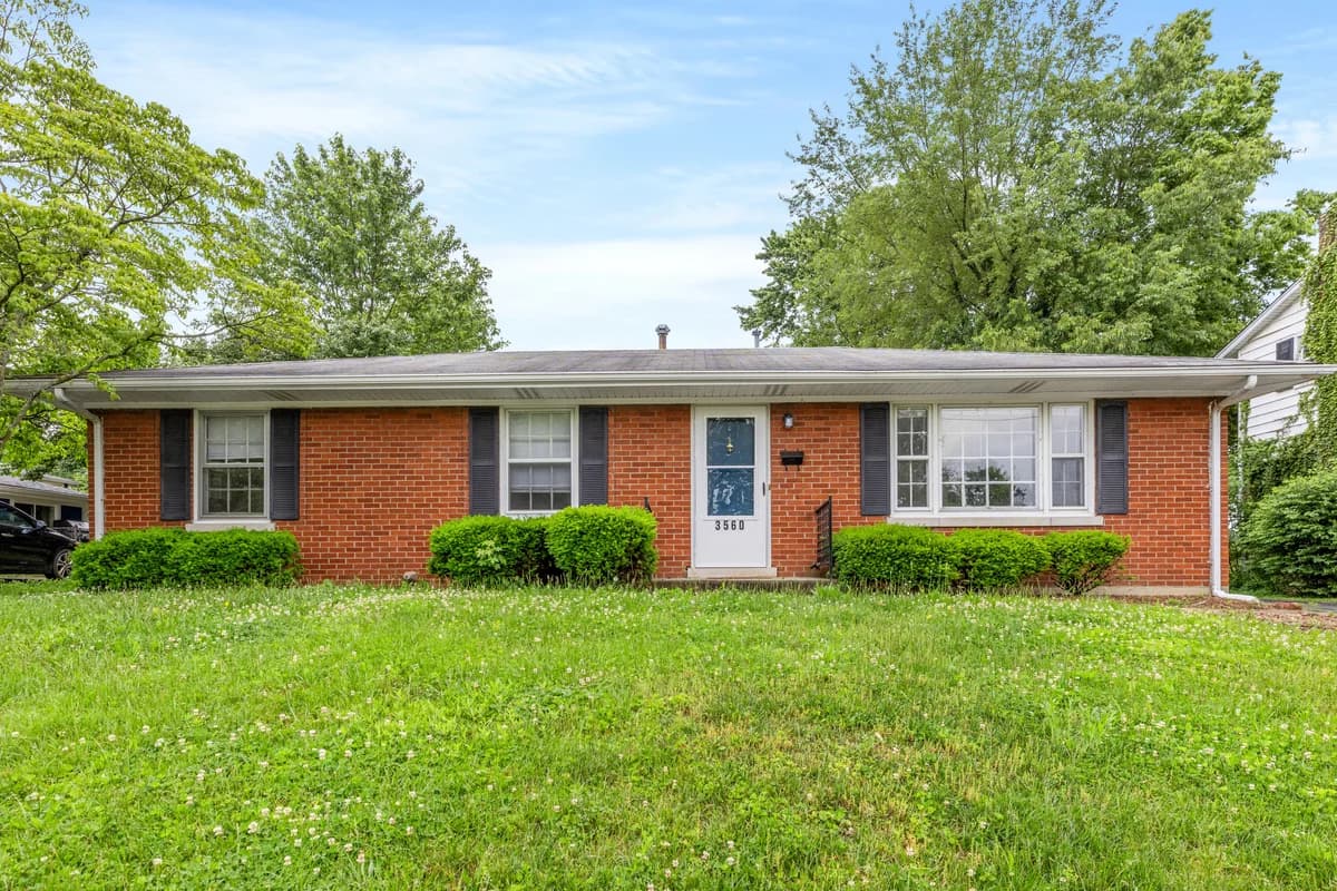 Lexington apartments for rent - Property image - 3560 Lansdowne Drive - 1