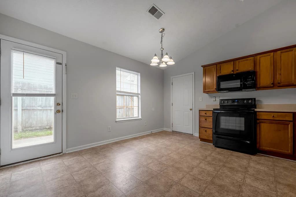 Lexington apartments for rent - Property image - 660 Morgan Hills Drive - 2