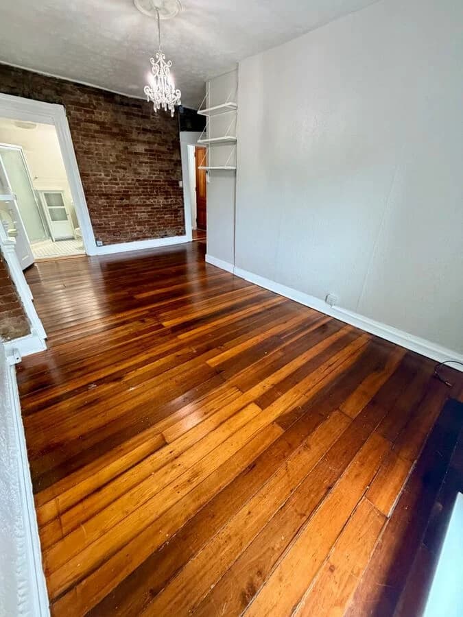 Lexington apartments for rent - Property image - 365 South Upper Street - 1