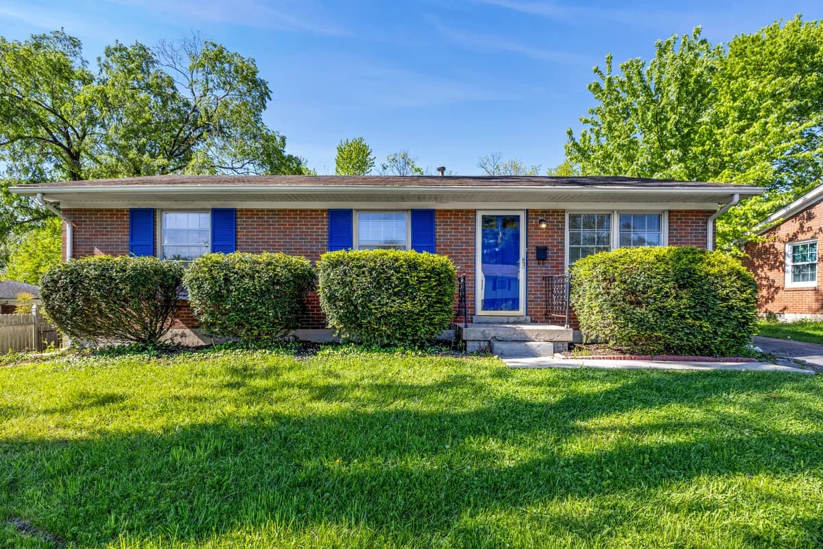 Lexington apartments for rent - Property image - 1138 Gainesway Drive - 2