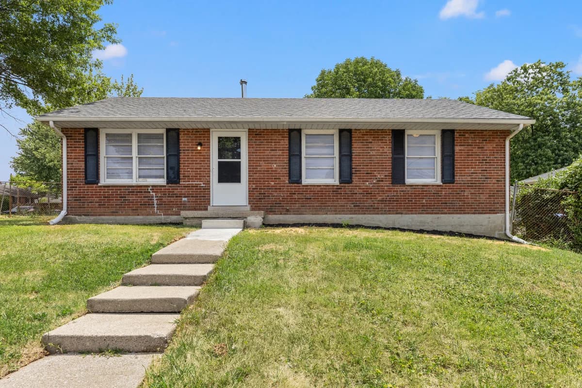 Lexington apartments for rent - Property image - 1222 Trent Boulevard - 1