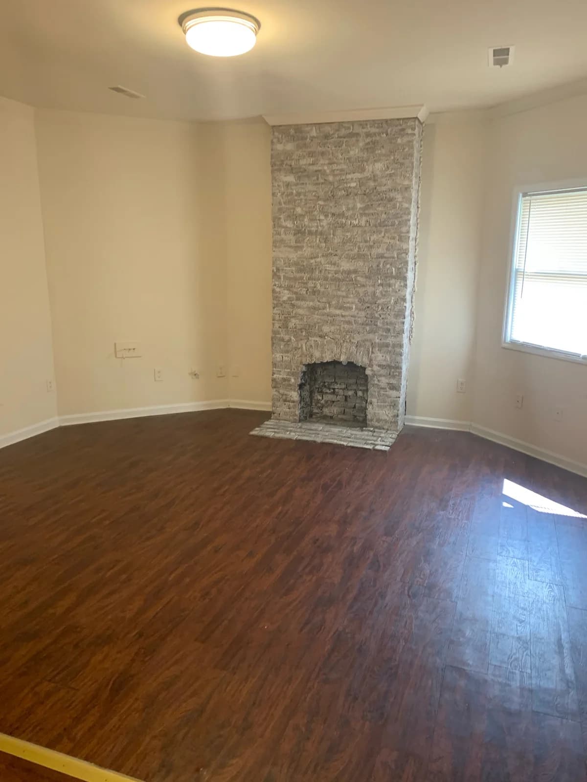 Lexington apartments for rent - Property image - 133 Montmullen - 2