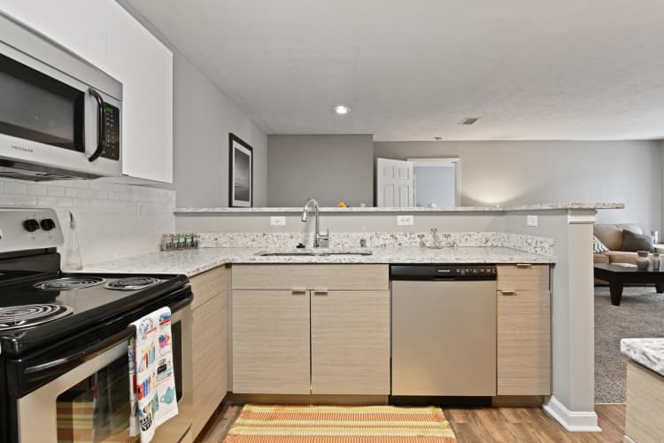 Lexington apartments for rent - image - Patchen Oaks Apartments - Updated Kitchens with Stainless Steel Appliances
