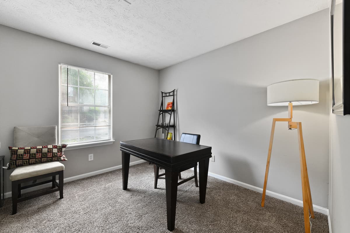 Patchen Oaks - Apartment - 34