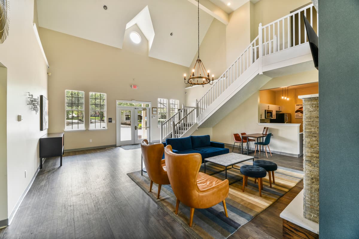 Patchen Oaks - Apartment - 16