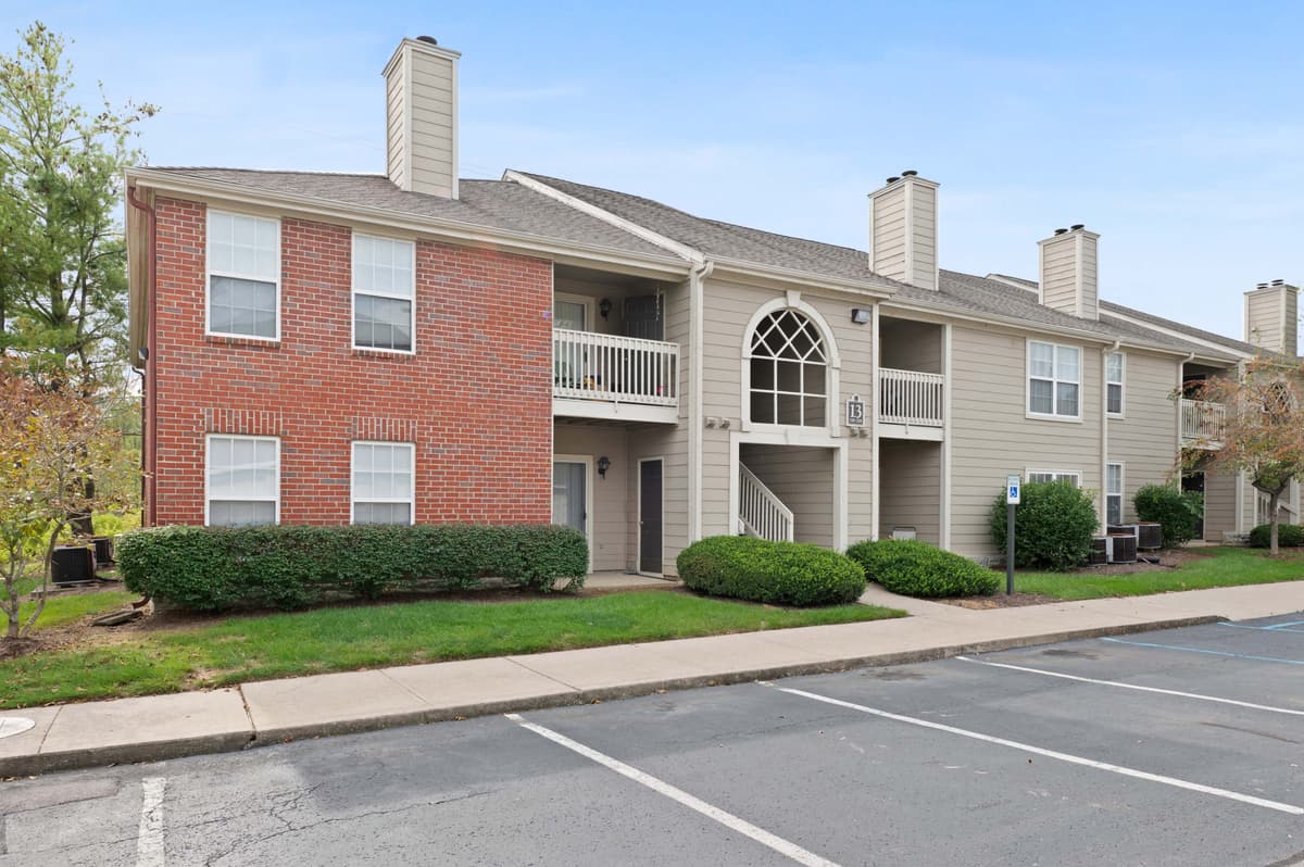 Lexington apartments for rent - image - 15808253