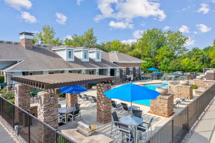 Lexington apartments for rent - image - Expansive Pool Area