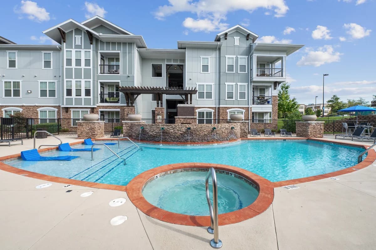 The Retreat at Hamburg Place Apartments - Apartment - 6