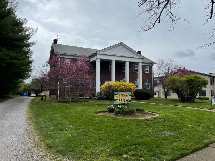 Lexington apartments for rent - image - large (14).jpg