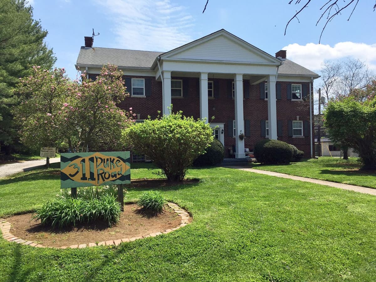 Lexington apartments for rent - image - large (17).jpg