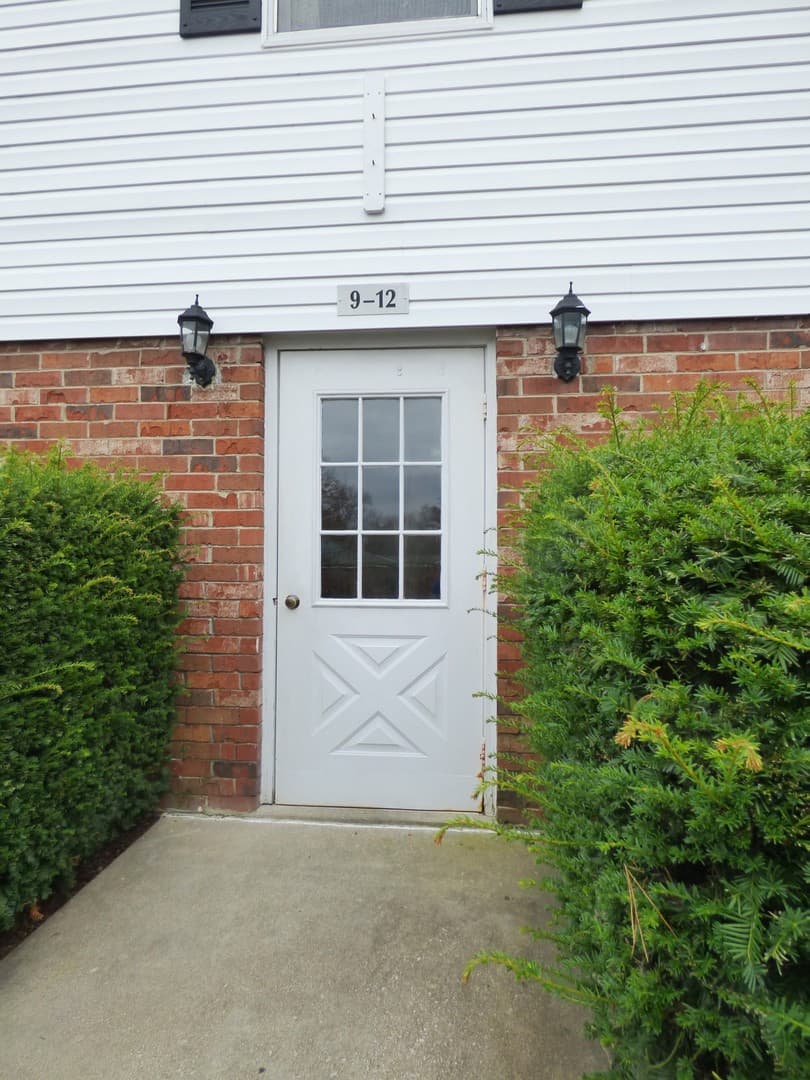 Lexington apartments for rent - Property image - 150 Northland Dr. - 11 - 1