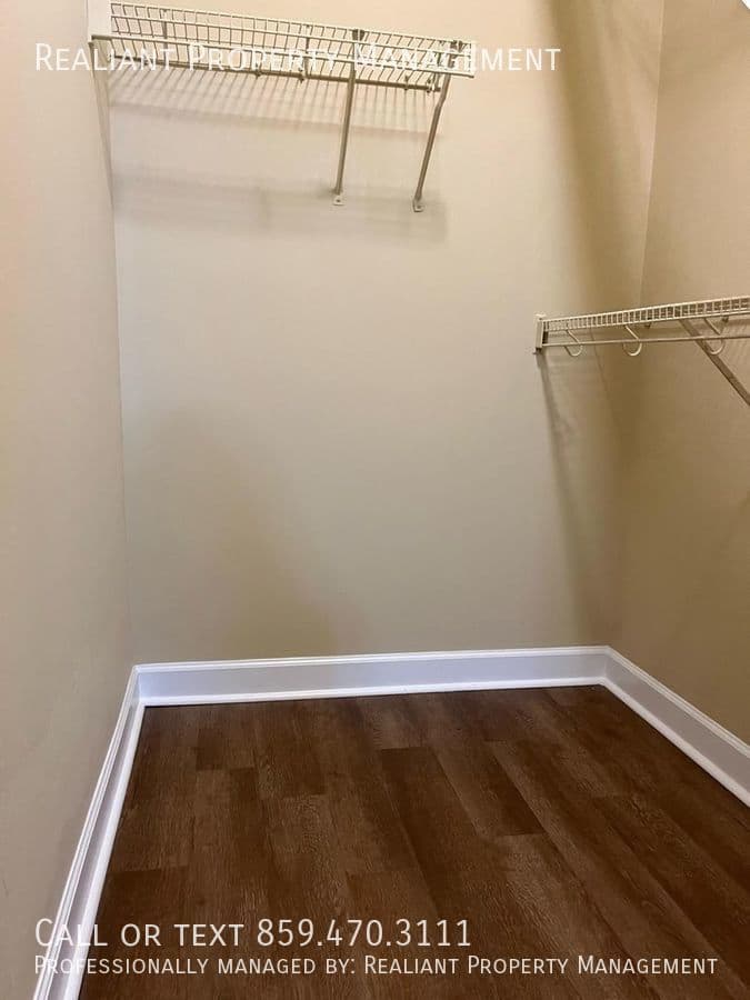 Lexington apartments for rent - Property image - 434 N. Martin Luther King Blvd - 3