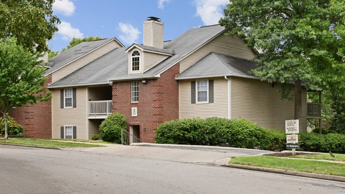 Lexington apartments for rent - Property image - Patchen Oaks - 1