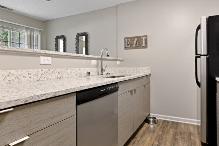 Lexington apartments for rent - image - Patchen Oaks Apartments - Updated Kitchens with Stainless Steel Appliances