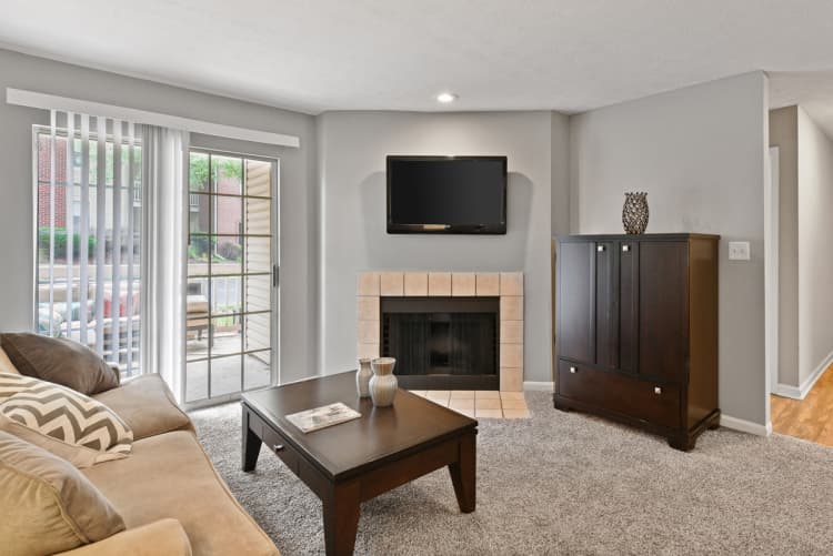 Lexington apartments for rent - image - Patchen Oaks Apartments - Fireplaces