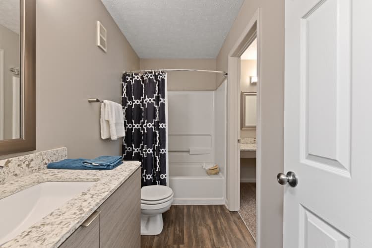 Lexington apartments for rent - image - Patchen Oaks Apartments - Large Bathrooms with Additional Vanities