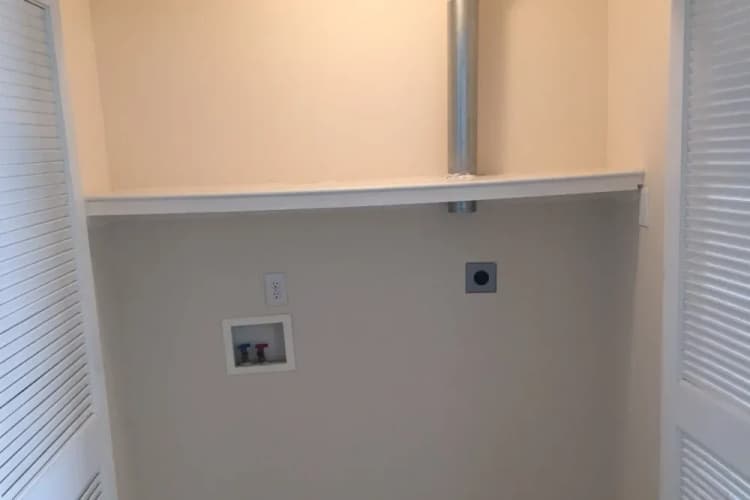 Lexington apartments for rent - image - imgi_10_Gleneagles1_um6j0x_x2sfzc.webp
