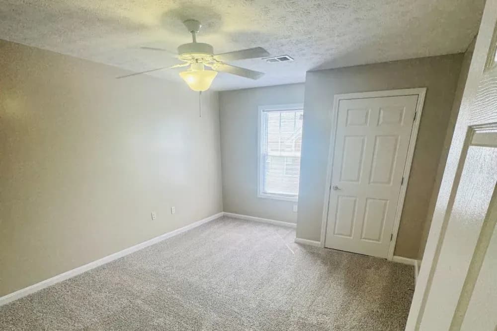 Lexington apartments for rent - image - imgi_6_IMG_8285_icjn7k_pvkdgy.webp
