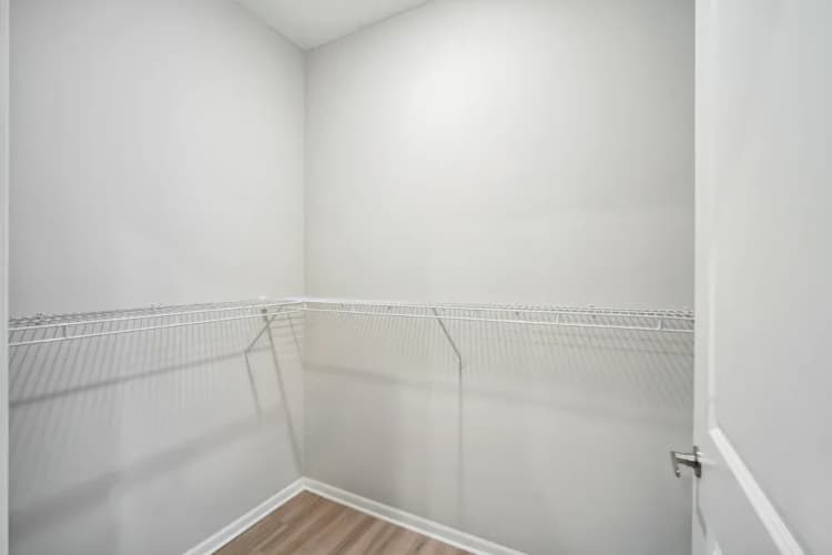Lexington apartments for rent - image - imgi_23_750_Ward_Dr_20231003_057_hgzeoh_nabwfy.webp