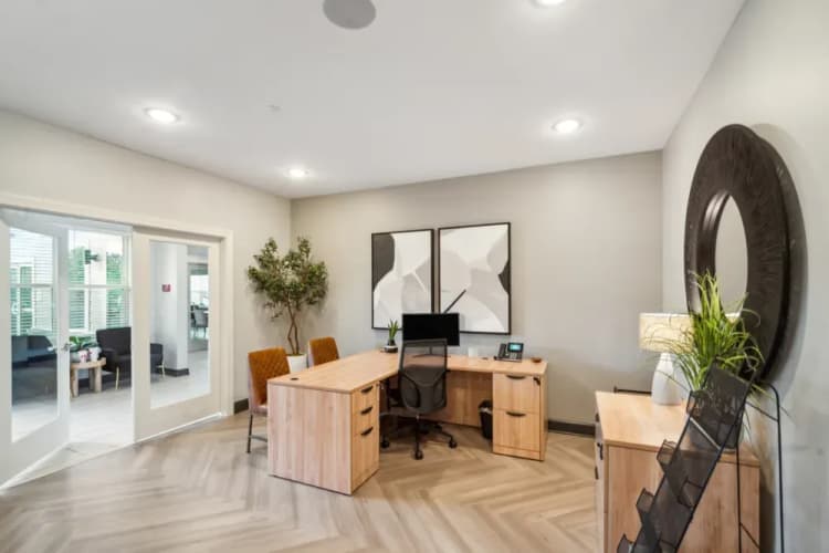 Lexington apartments for rent - image - imgi_35_750_Ward_Dr_20231003_002_j6q7tv_ixzngl.webp