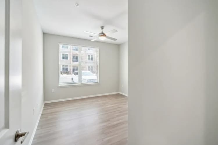 Lexington apartments for rent - image - imgi_14_750_Ward_Dr_20231003_059_zomdyb_zkd9su.webp