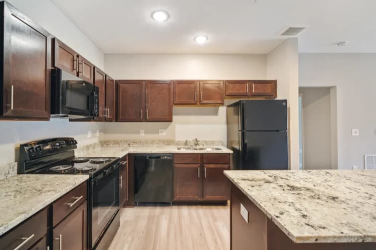 Lexington apartments for rent - image - imgi_4_750_Ward_Dr_20231003_077_frymjr_ursesn.webp