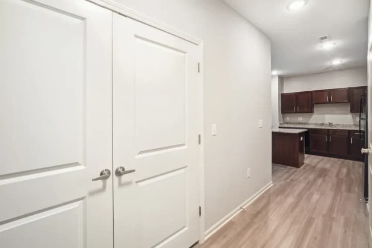 Lexington apartments for rent - image - imgi_10_750_Ward_Dr_20231003_028_wjuven_l7gvhv.webp