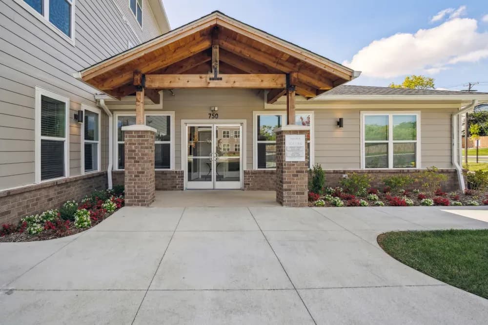 Lexington apartments for rent - image - imgi_30_750_Ward_Dr_20231003_023_ks1b53_ykja7m.webp