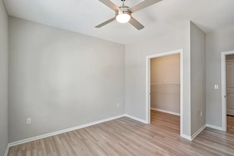 Lexington apartments for rent - image - imgi_16_750_Ward_Dr_20231003_061_snr0yr_cjyjyx.webp