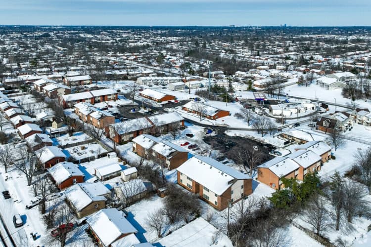 Lexington apartments for rent - image - walnut-hill-apartments-lexington-ky-aerial-photo.jpg