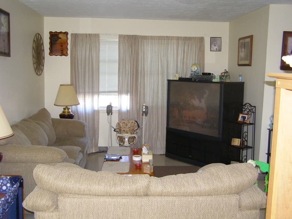 Lexington apartments for rent - image - walnut-hill-apartments-lexington-ky-building-photo (8).jpg