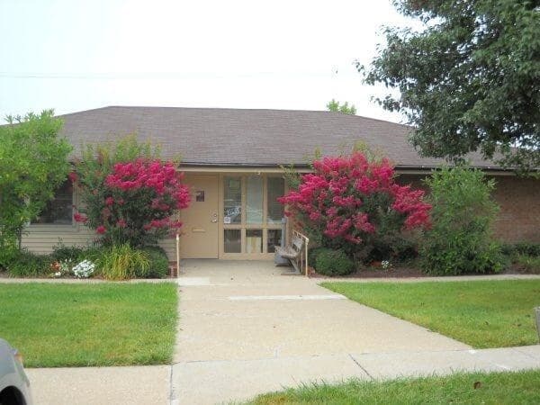 Lexington apartments for rent - image - walnut-hill-apartments-lexington-ky-building-photo (4).jpg