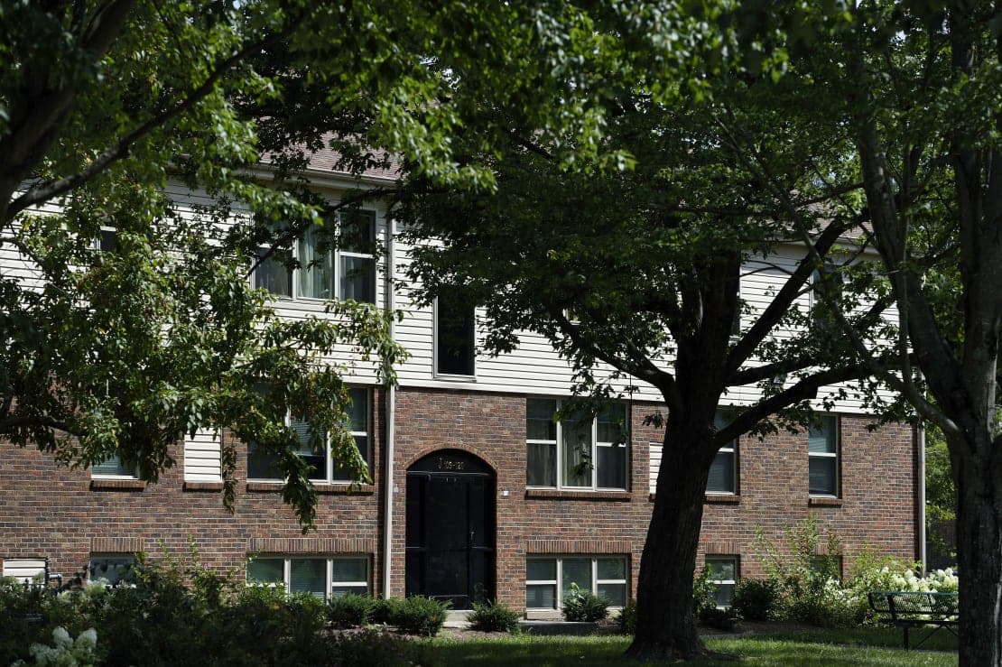 Lexington apartments for rent - image - 03.jpg