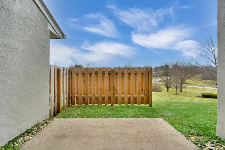 Lexington apartments for rent - image - first-floor-patio-briarwood-apartments-lexington.webp