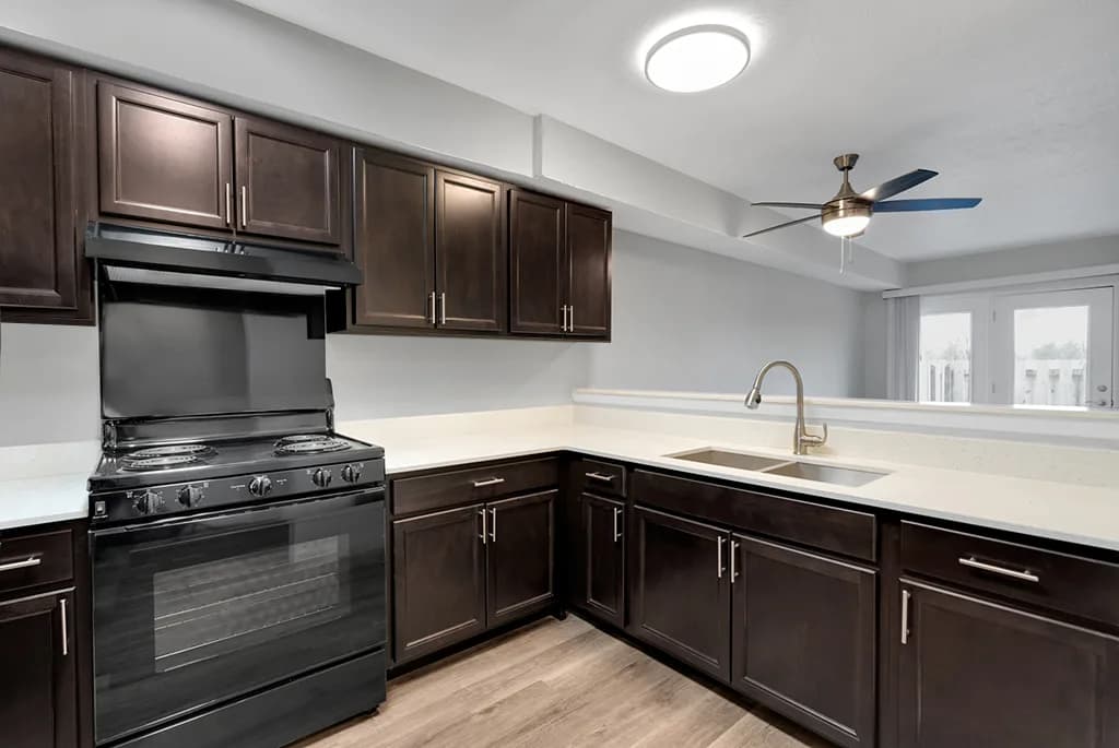 Lexington apartments for rent - image - ada-kitchen-1bedroom-1bathroom-briarwood-apartments-lexington.webp
