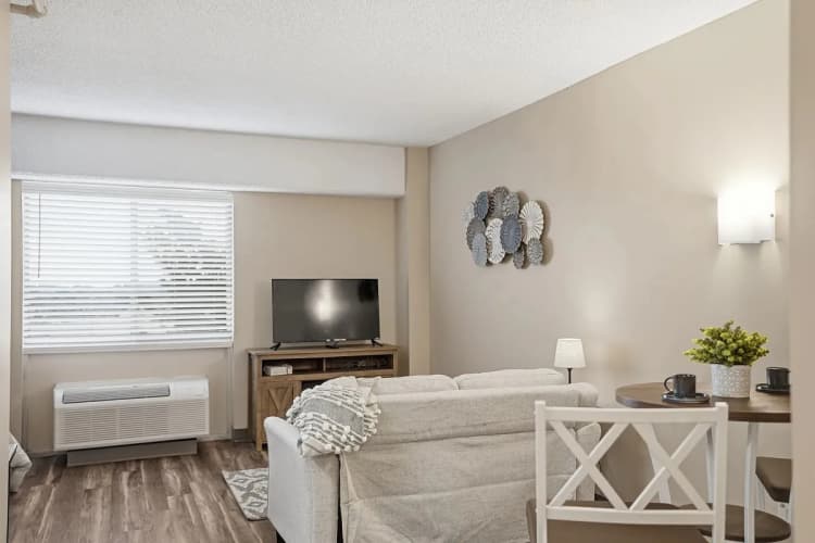 Lexington apartments for rent - image - 4e5eb01b0000b1424f3f09d41a1779d1c-f3554742777rd-w2048_h1536.webp