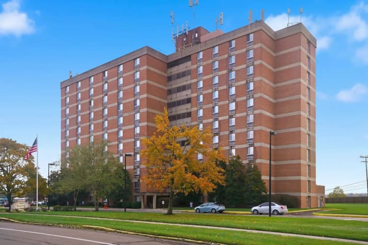Lexington apartments for rent - image - 4e5eb01b0000b1424f3f09d41a1779d1c-f2360648171rd-w2048_h1536.webp