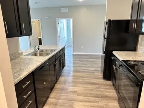 Lexington apartments for rent - image - imgi_13_Picture20-800h.webp