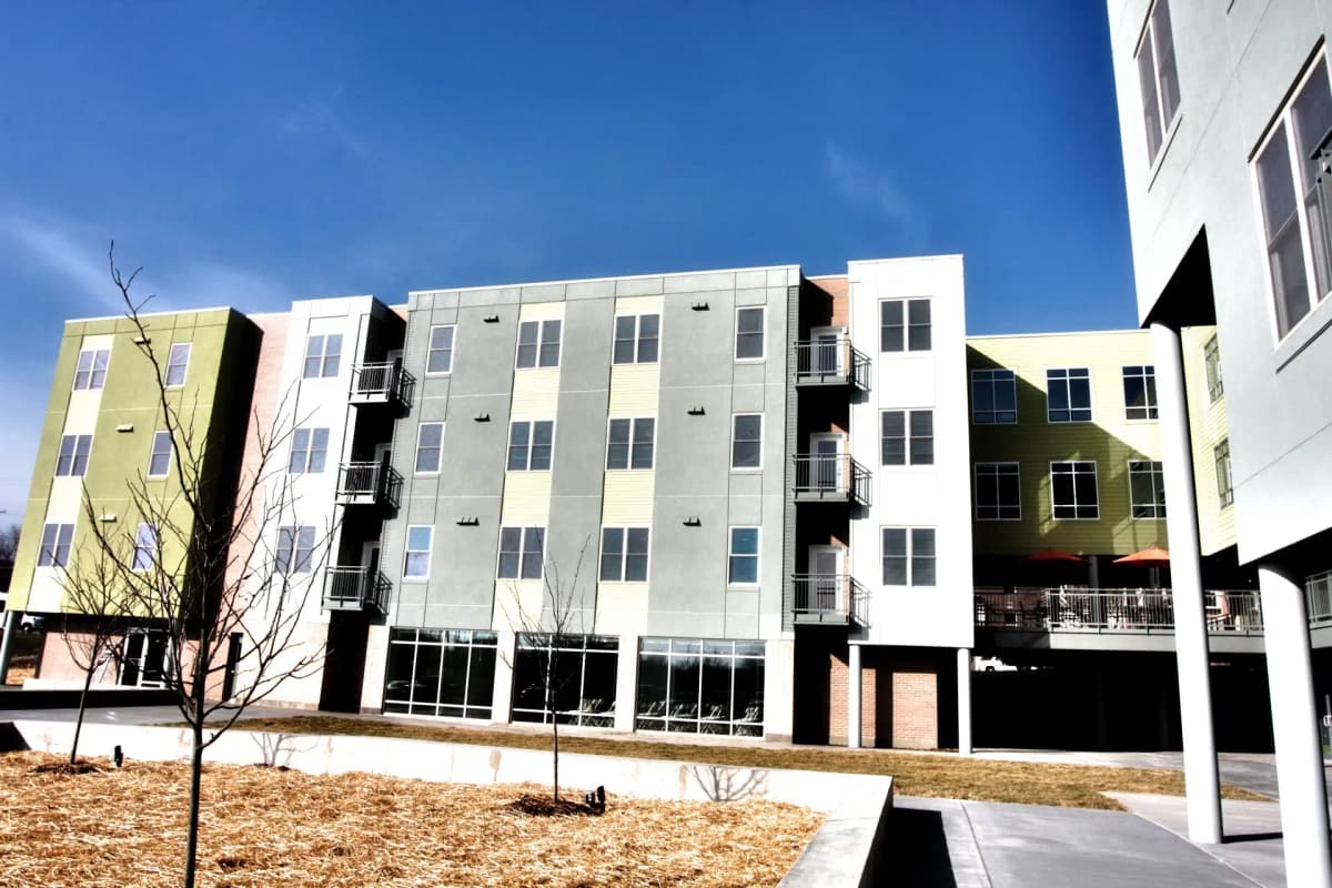 Lexington apartments for rent - image - imgi_12_IMG_5394+(2)-2880w.webp