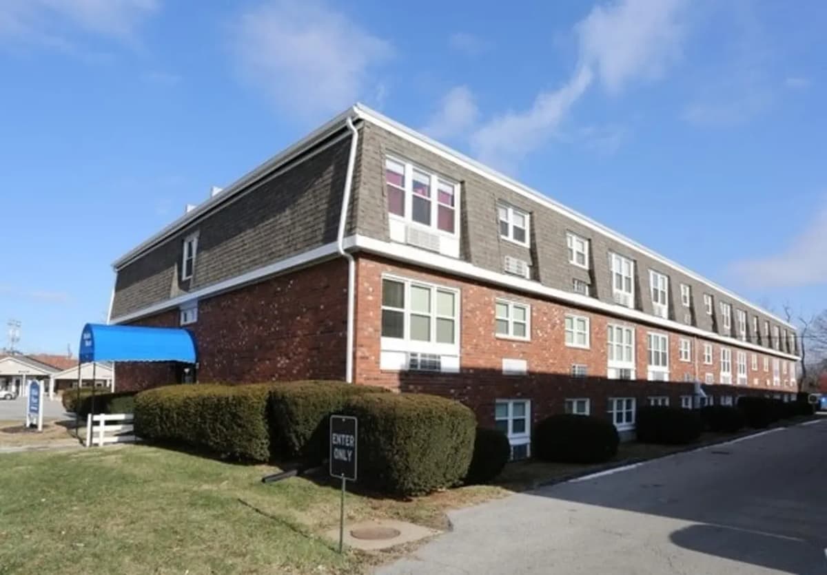 Lexington apartments for rent - image - 1280x960.webp