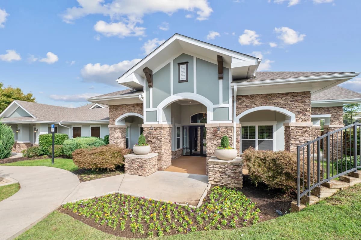 Lexington apartments for rent - image - Leasing Center Exterior