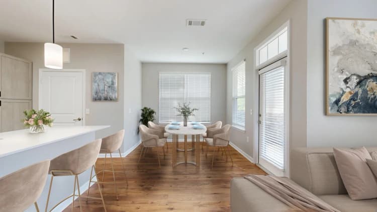 Lexington apartments for rent - image - Dining Area
