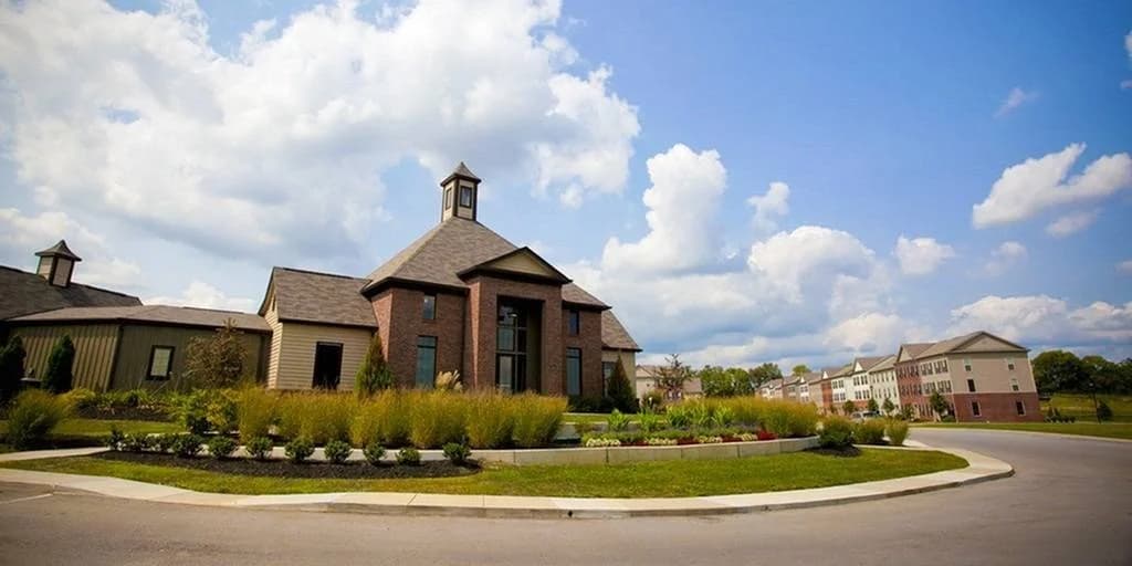 Lexington apartments for rent - Property image - Riverford Crossing Apartments - 3