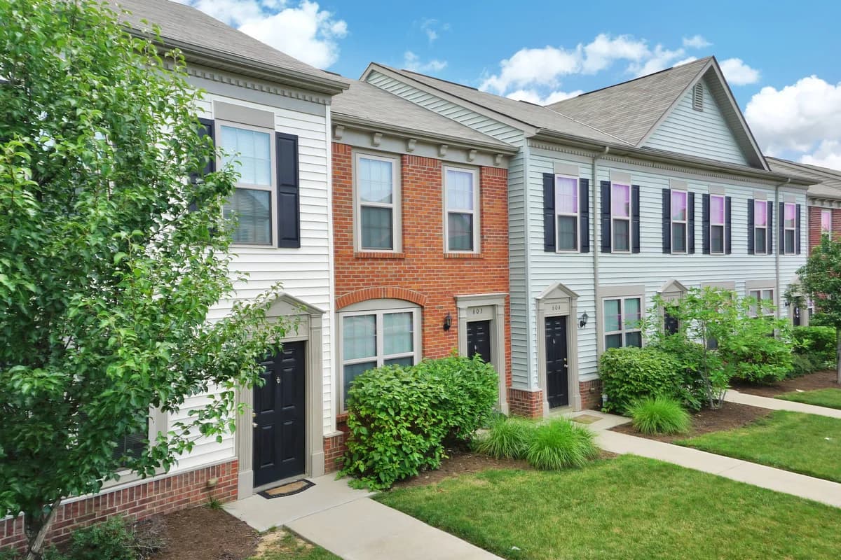Lexington apartments for rent - image - Apartment Home Exteriors