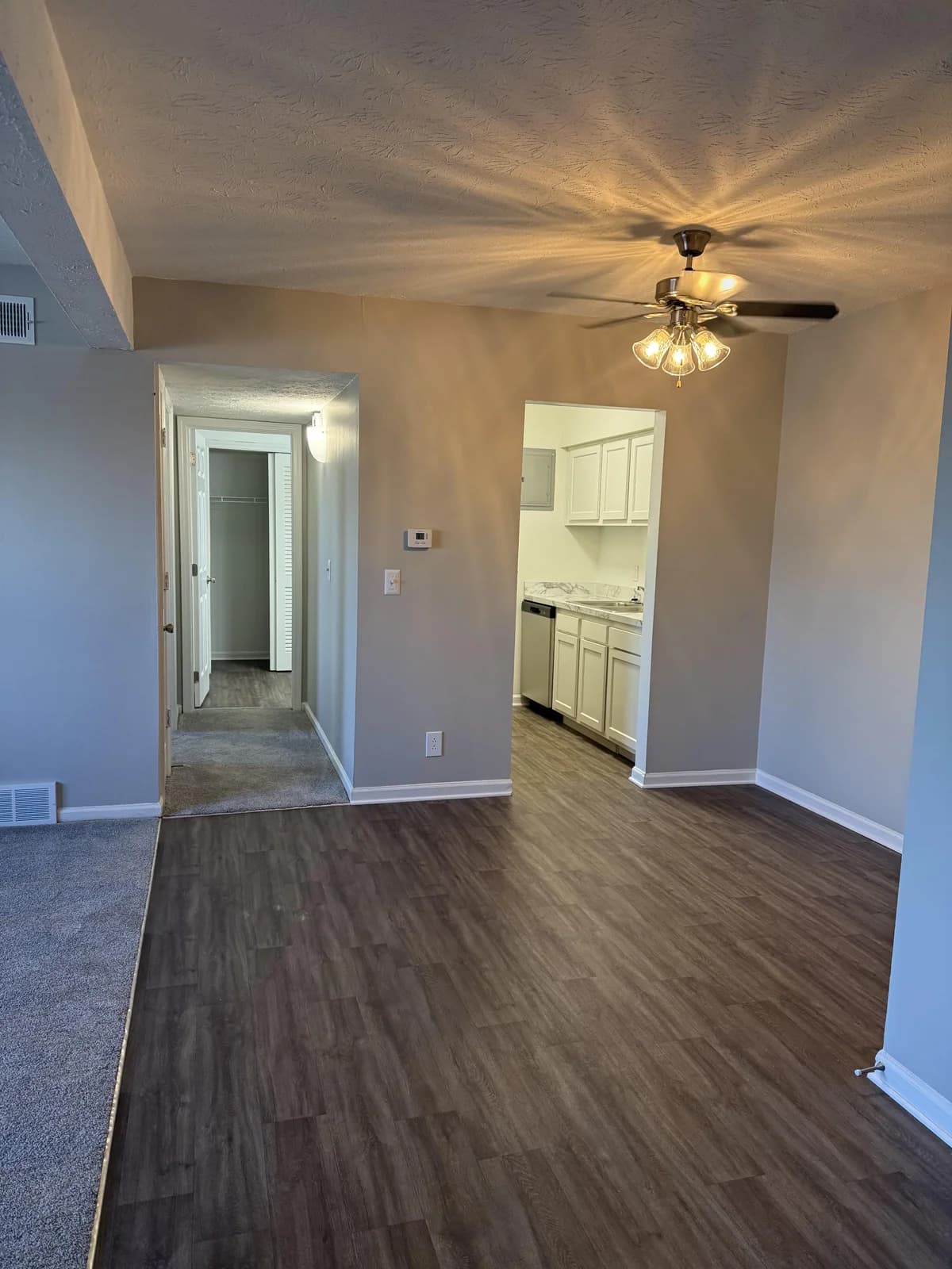 Lexington apartments for rent - image - yardi_image_1789454793245_27_32059268