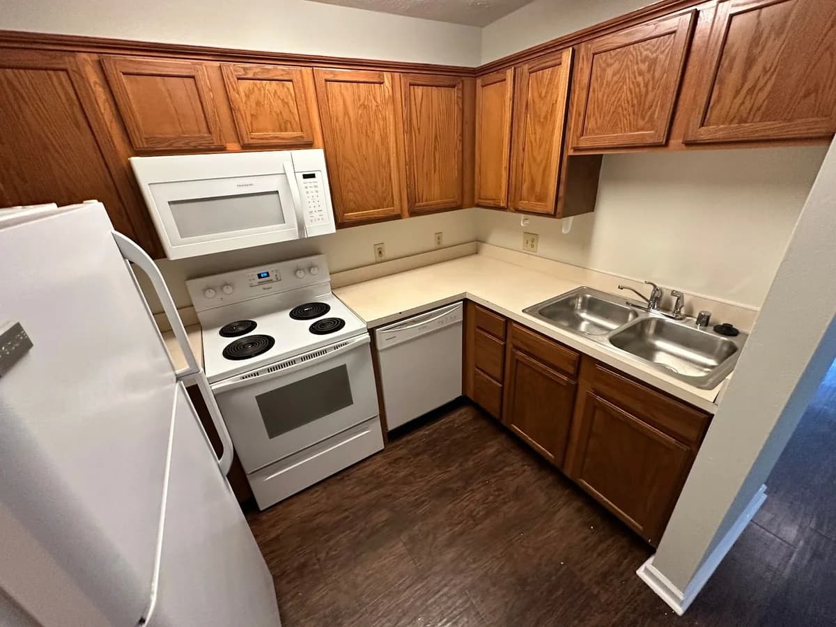 Lexington apartments for rent - Property image - 239 Simba Way - 3