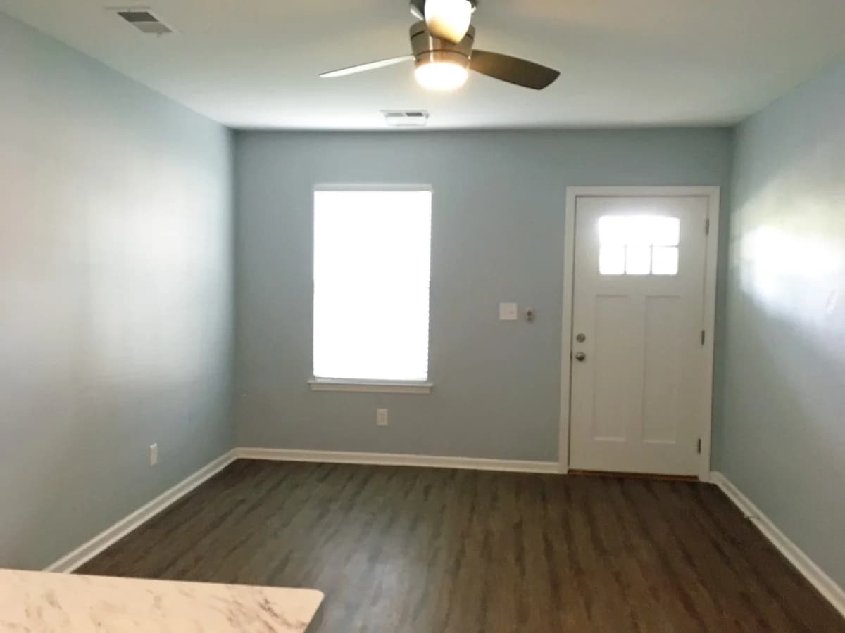 Lexington apartments for rent - Property image - 916 N. Limestone St. - 3