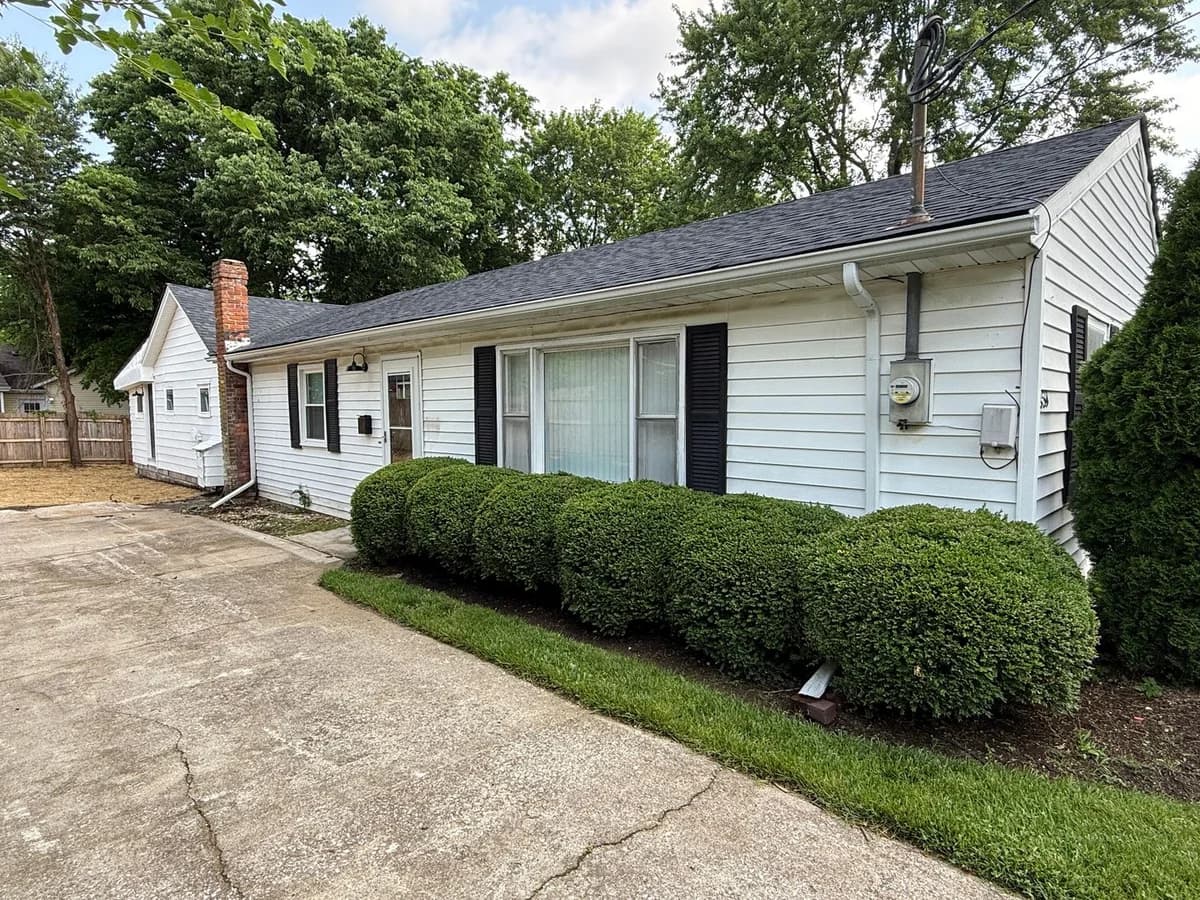 Lexington apartments for rent - Property image - 259 Lincoln Ave - 1