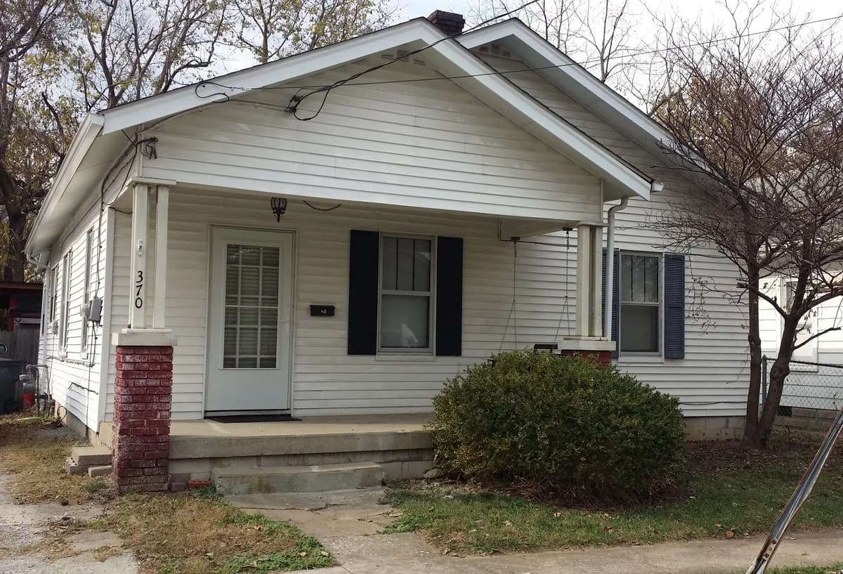 Lexington apartments for rent - Property image - 370 Bucoto Court - 1