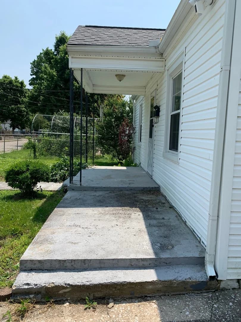 Lexington apartments for rent - Property image - 752 Addison Ave - 2